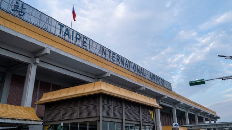 Aeroporti në Taiwan ofron 'fluturime imagjinare'