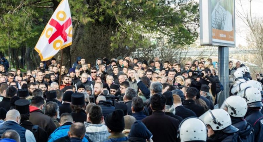 Tensionohet gjendja në Mal të Zi/ Kisha Serbe paralajmëron protesta pas padisë ndaj kryepeshkopit