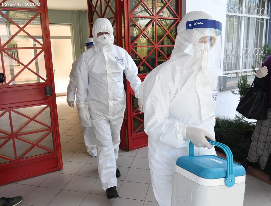 Dy mësues gjimnazi në Tiranë me koronavirus