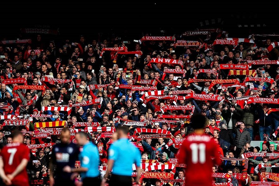 Pritja merr fund! Liverpool kampioni i Anglisë, Chelsea ‘dhuratë’ të kuqve