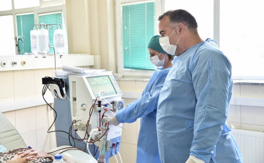 COVID në Kosovë: 66 pacientë në oksigjen nga 111 të shtruar në Infektiv