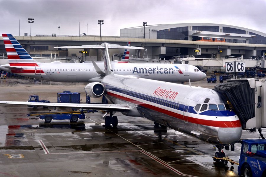 Frika nga koranovirusi, American Airlines pezullon fluturimet drejt Milanos