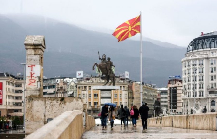 Rritet numri i të prekurve me koronavirus, konfirmohet edhe një rast në Maqedoninë e Veriut  