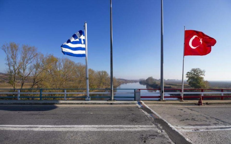 Masa kundër koronavirusit/  Turqia mbyll kufijtë tokësor me Greqinë dhe Bullgarinë  