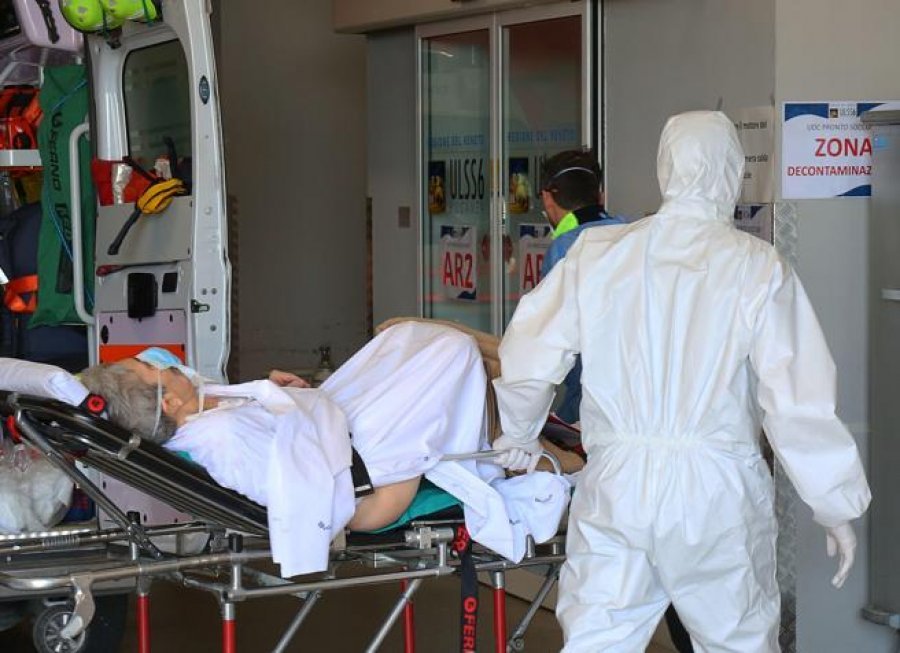 ‘Mendova të vdisja’, i mbijetoi COVID-19, radiologu i spitalit të Cremonas: Nga fundi i janarit pneumoni anormale tek të rinjtë