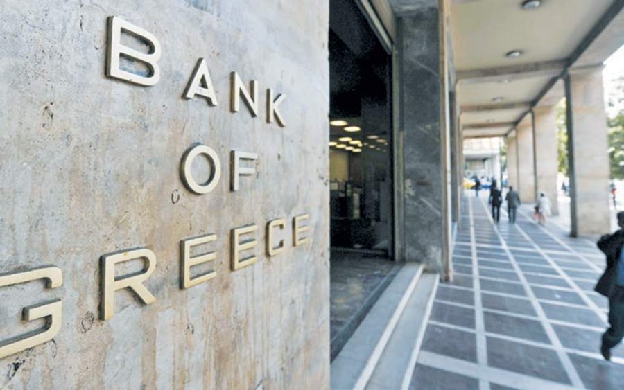 Koronavirusi/ Bankat greke: Pezullim tremujor i kësteve, 800 euro për të prekurit nga kriza  