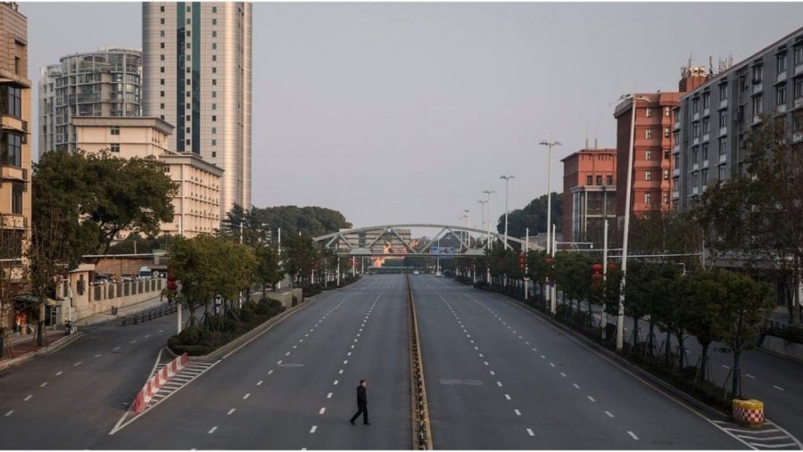 Asnjë rast i ri me COVID-19, por qytetarët e Wuhan vijojnë izolimin