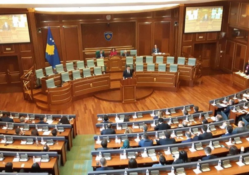 Kuvendi fillon hetimet për skandalin e përkthyeses
