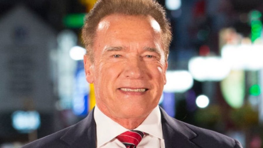 Arnold Schwarzenegger dhuron një milion dollarë për luftën ndaj coronavirusit