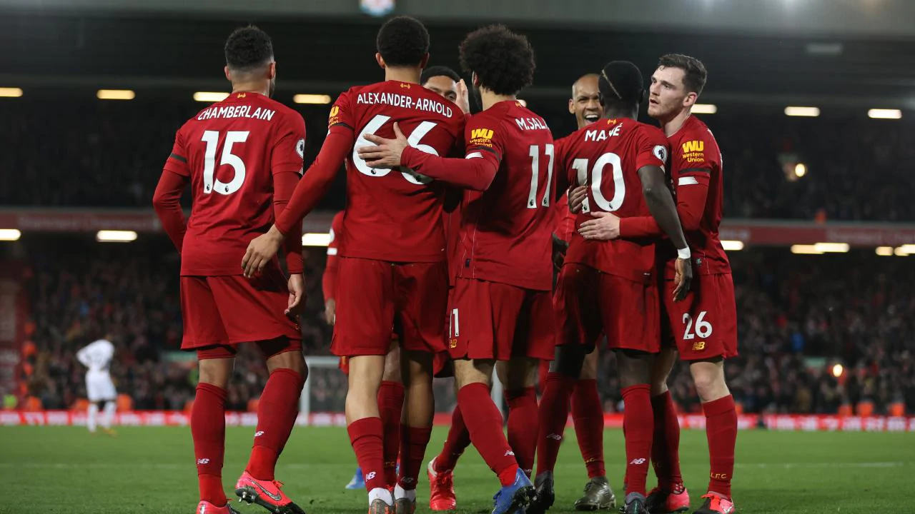 Liverpooli hyn në garë për të transferuar sulmuesin nga Serie A