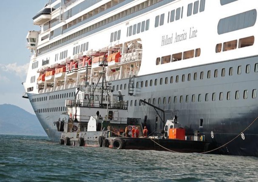 Evakuohen qindra pasagjer nga anija e goditur nga koronavirusi në Panama  