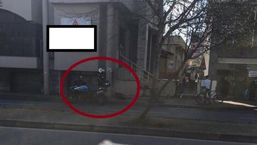 FOTO/ Qytetari i shtrirë në tokë në mes të rrugës, Qytetarja: Në fytyrë kishte…