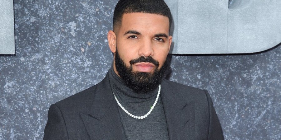 Dorëzohet Drake, poston FOTO të djalit të tij pas dy vitesh