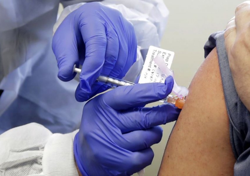 Vaksina e koronavirusit do testohet në njerëz para shtatorit  
