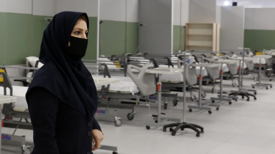 Irani konfirmon 141 viktima dhe 3,111 raste të reja në 24 orë   