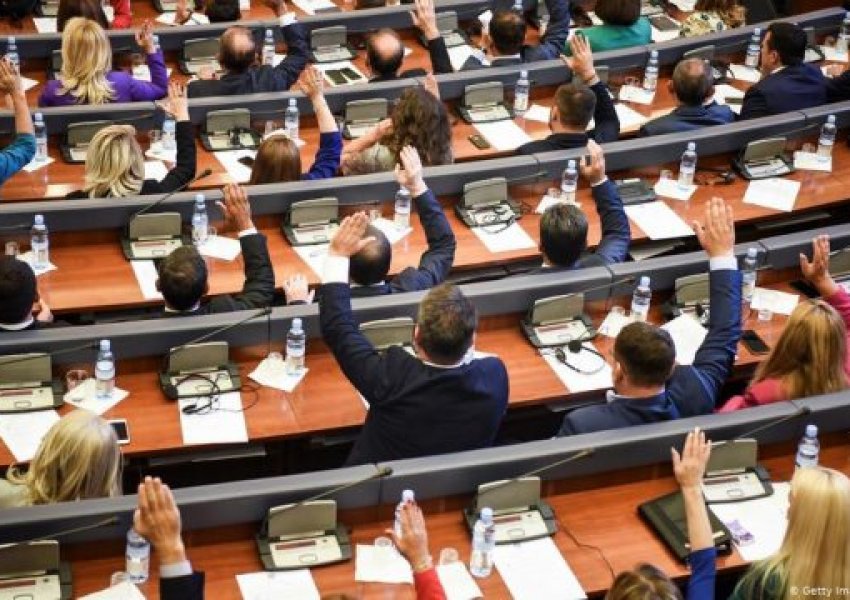 Seanca e jashtëzakonshme caktohet të premten, pritet votimi i Ligjit për Rimëkëmbje Ekonomike
