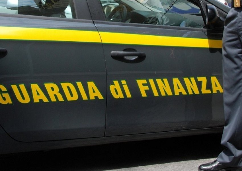 Vjedhja e 2 milionëshit/‘Guardia di Finanza’ zbarkon për hetim në Ministrinë e Financave, skeptike Shoqëria civile