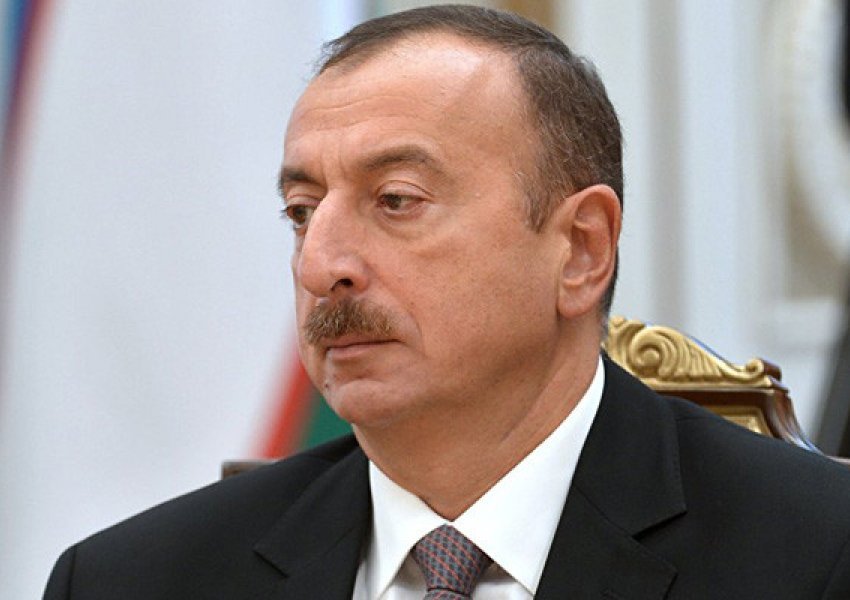 Nagorni-Karabak/ Presidenti Azerbajxhanit viziton zonat e fituara nga lufta me Armeninë