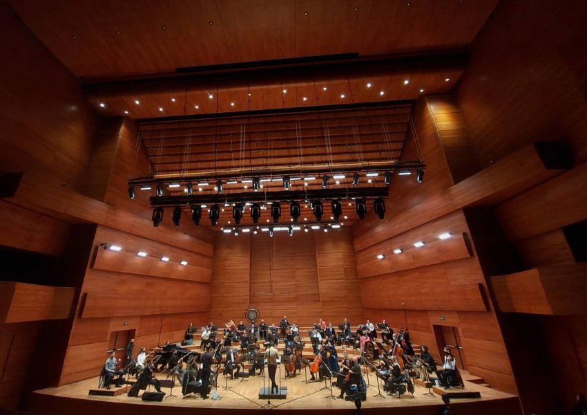 Orkestra e Filharmonisë së Kosovës rikthehet me koncert pas  mbi 15 në Shkup 