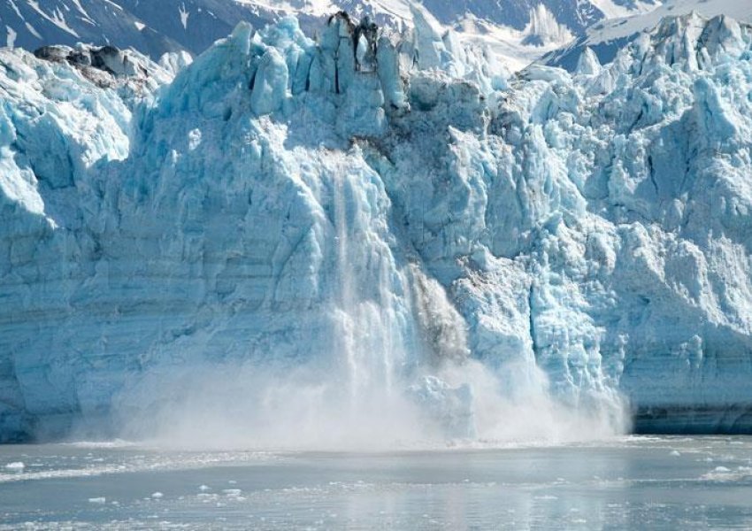 Studimi/ Akullnajat po shkrihen shpejt, uji që mbajnë rrisin nivelin e detit 1 metër