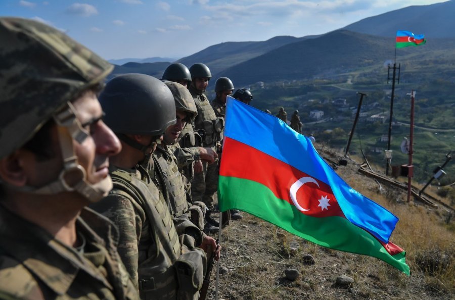 Ushtria azere dislokohet në Nagorni-Karabak