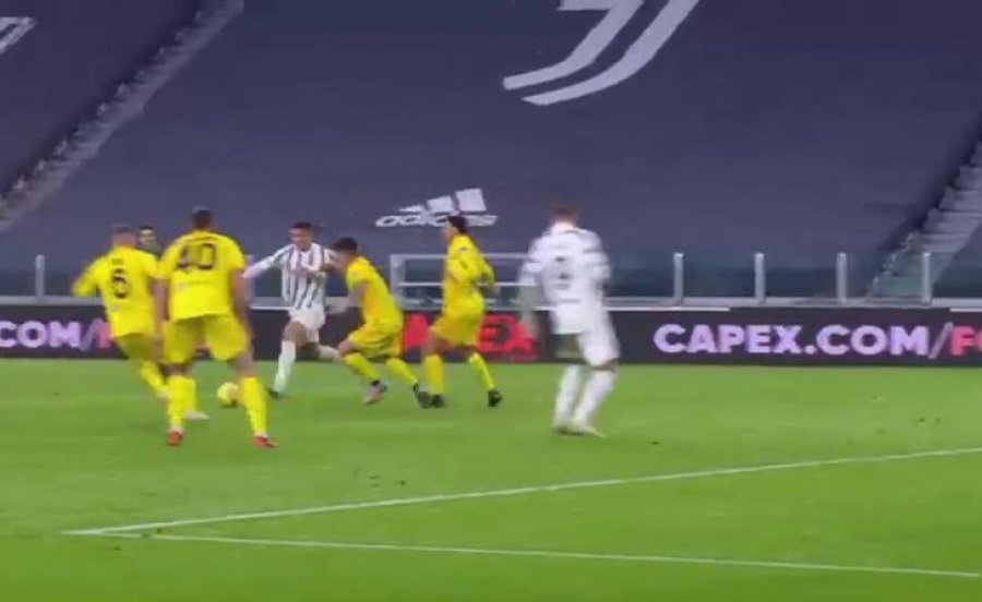 VIDEO/ I pabesueshëm! Mes tre mbrojtësve, shikoni supergolin që shënon Ronaldo...