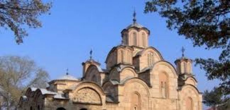 'Filmi erotik' i Kishës Ortodokse Serbe