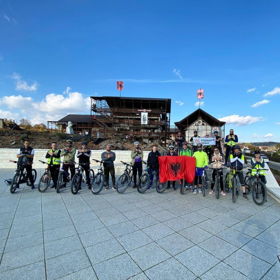 Kosova Bike do ta ndriçojnë Prishtinën kuq e zi me biçikleta më 28 nëntor