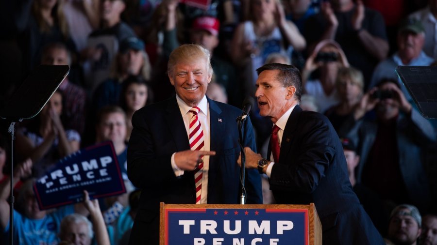 'Pjesë e hetimit për Rusinë', Trump fal ish-këshilltarin e sigurisë kombëtare, Michael Flynn