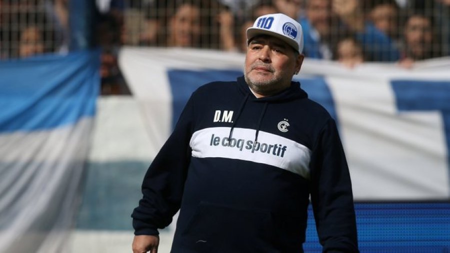 Vëllai i Maradona-s konfirmon lajmin me lot: Ai kaloi në një krize respiratore