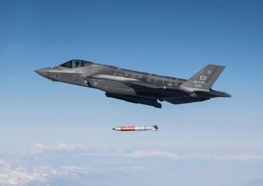 VIDEO/ Forcat Ajrore Amerikane testojnë me sukses bombën bërthamore supersonike