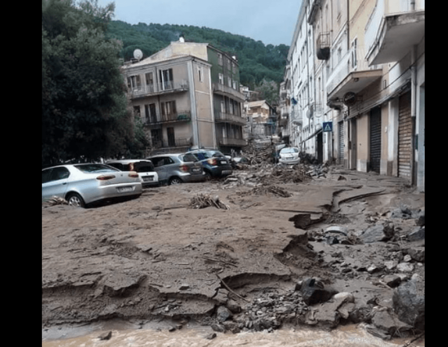VIDEO/ Sardenja pushtohet nga shirat e furishëm, raportohen viktima dhe dëme të mëdha