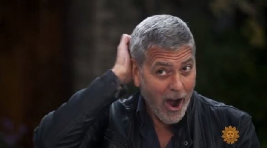 Për 25 vite George Clooney nuk ka vajt tek berberi, ja si i ka prerë flokët e tij  