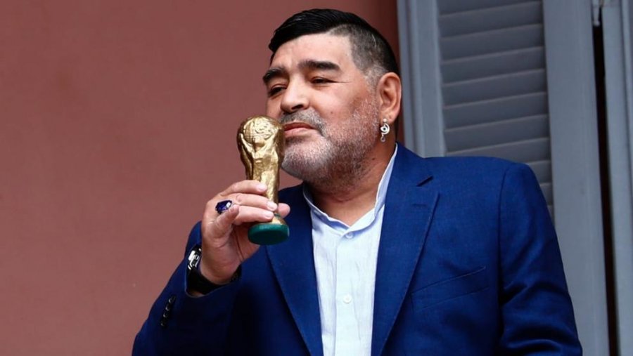 Avokati: Maradona mund të jetonte, ai u rrëzua dhe ra me kokë