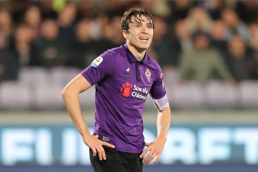 Chiesa drejt Juventusit, Fiorentina gjen zëvendësuesin e tij