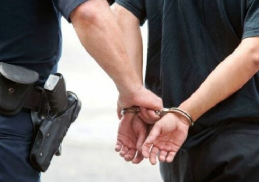 Pas tri kanosjesh, arrestohet një person në Fushë Kosovë