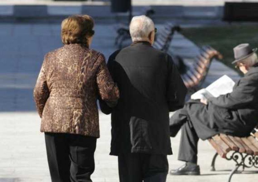 GAP-i rekomandon pensionimin e parakohshëm të shërbyesve civil për shkak të numrit të madh të tyre