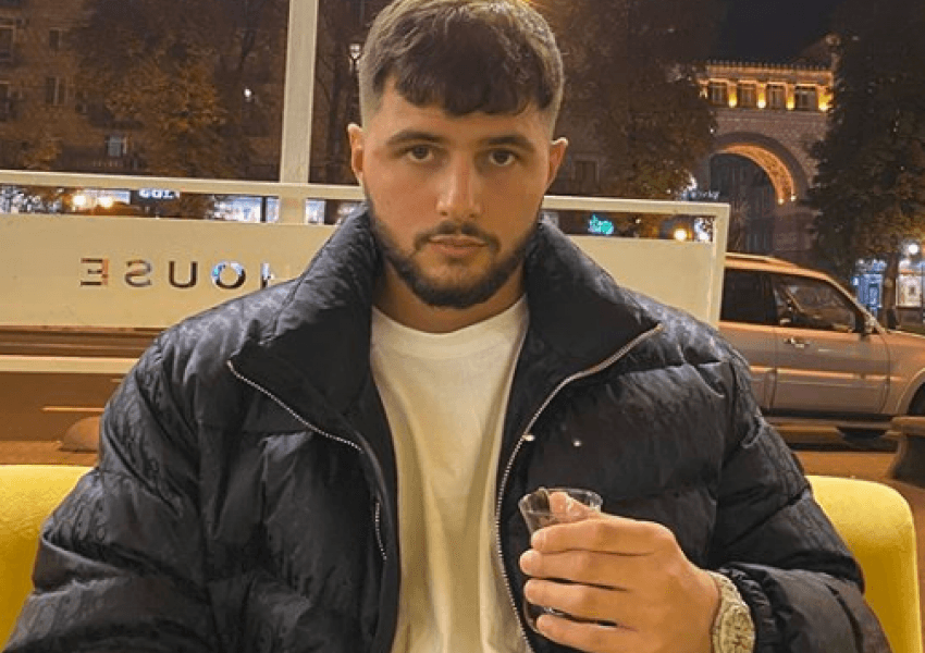Këngëtari kosovar me orë dore sa një banesë në Prishtinë