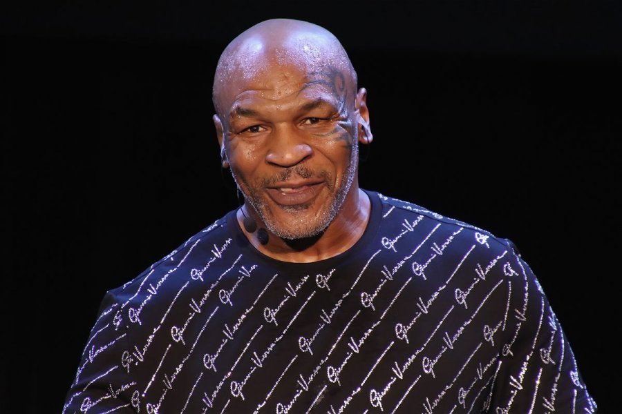 I përgjumur në intervistë, Tyson: Jam si luani, e kam të vështirë të zgjohem!