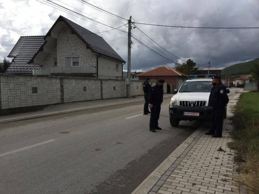 Kërcënohet me jetë kryetari i Komunës së Mitrovicës, policia i rrethon shtëpinë