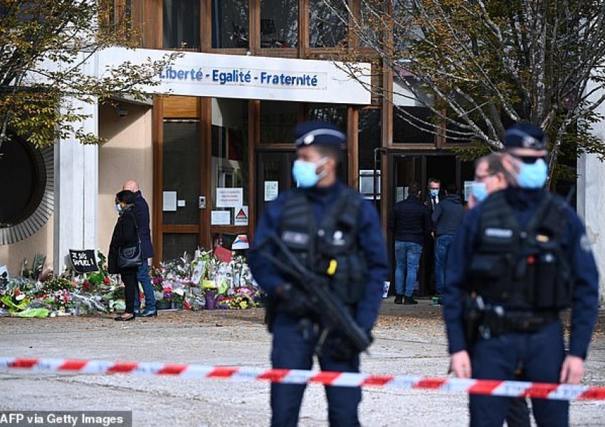 Sulm terrorist në Francë, dy gra sulmohen me thikë