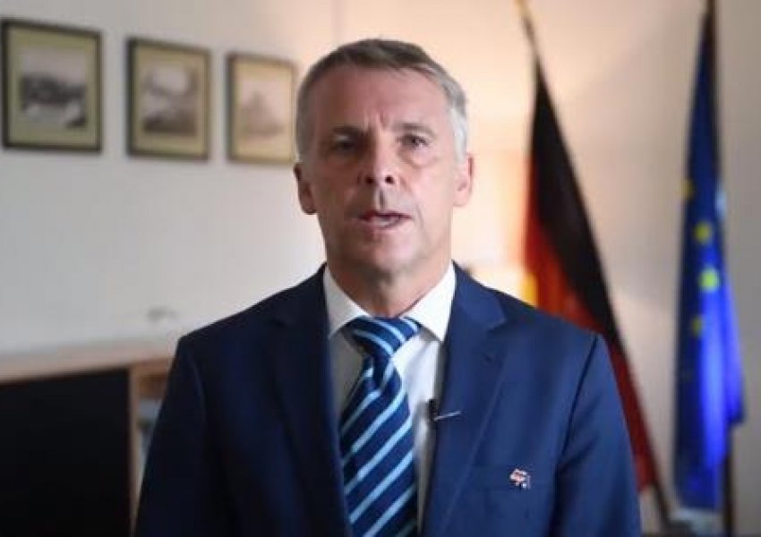 Ambasadori gjerman ia jep një lajm të keq kryeministrit Hoti