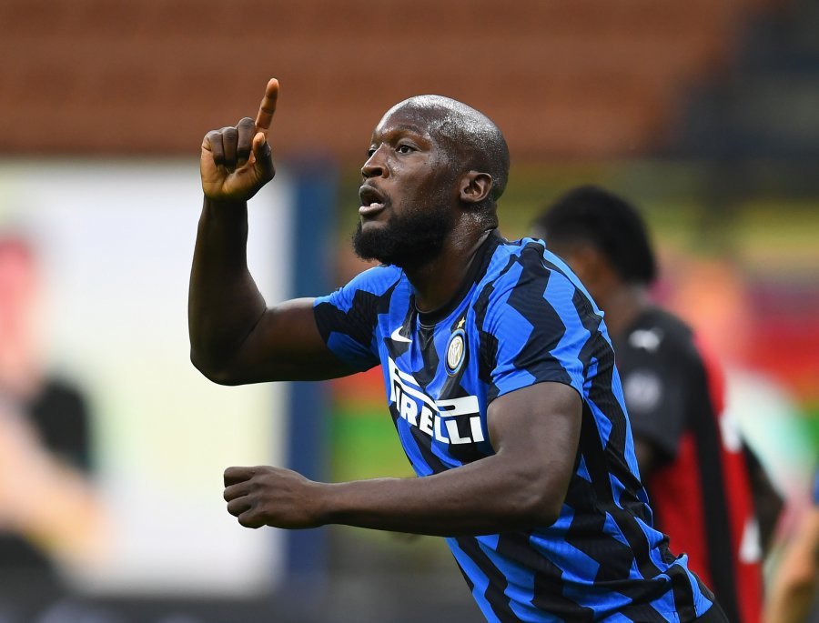 VIDEO/ Inter kalon në avantazh, shënon Lukaku