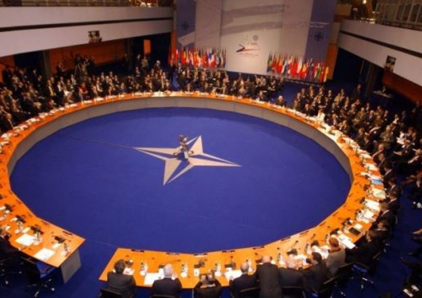 NATO forcon misionin në Irak