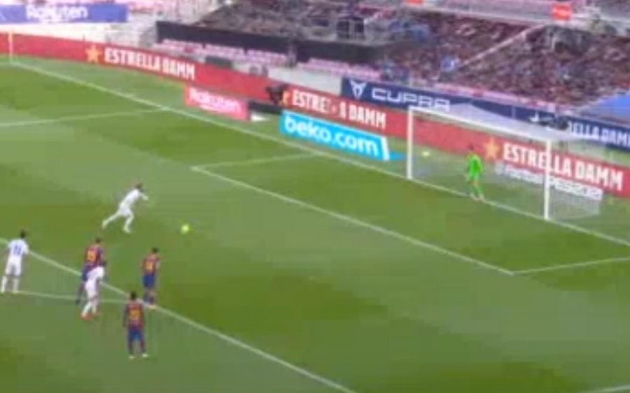 VIDEO/ Reali fiton penallti në ‘El Clasico’, shikoni çfarë bën Ramos...