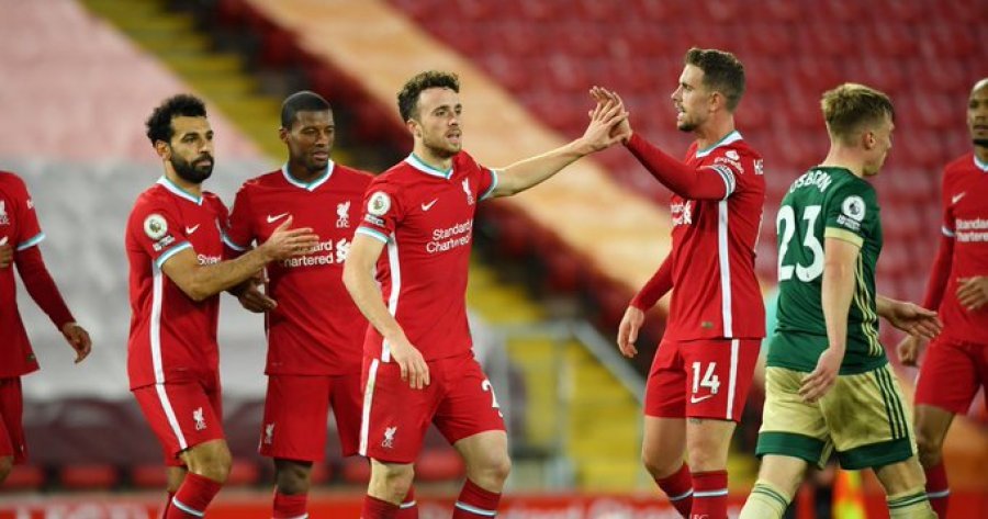 Liverpool rikthehet tek fitorja në Premier League, 'të kuqtë' triumfojnë me përmbysje ndaj Sheffield