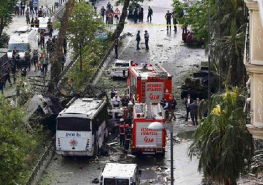 Shpërthim i fuqishëm në Turqi, dyshohet për sulm terrorist