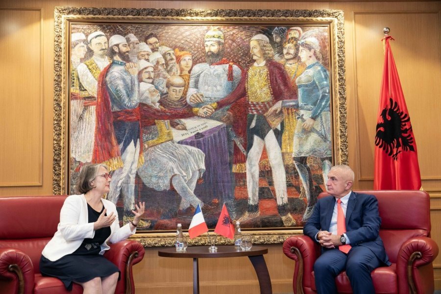 Meta me ambasadoren franceze: Shqipëria, fatkeqësisht shumë larg përmbushjes së kushteve