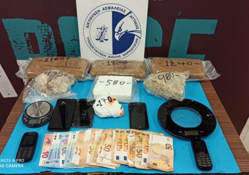 Furnizonin me drogë aktorët, arrestohet punonjësi i Teatrit Kombëtar të Greqisë dhe taksisti shqiptar