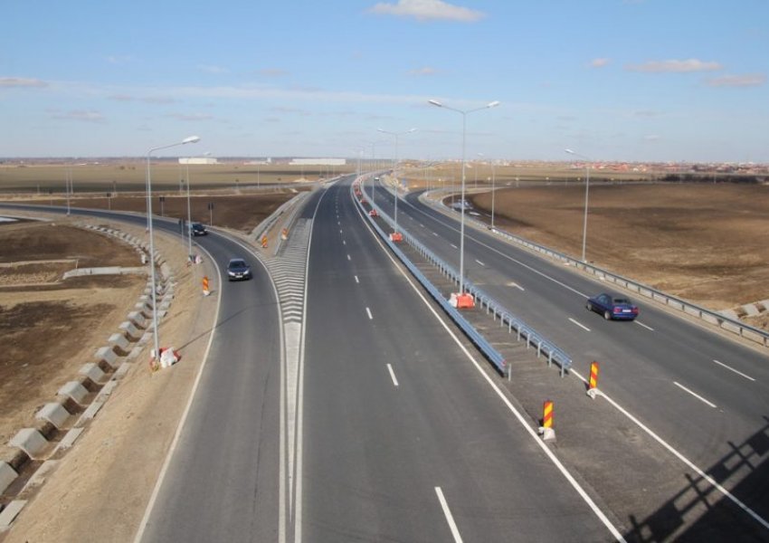 Autostrada e Dukagjinit nuk do të ndërtohet në 2021, e thotë Isa Mustafa
